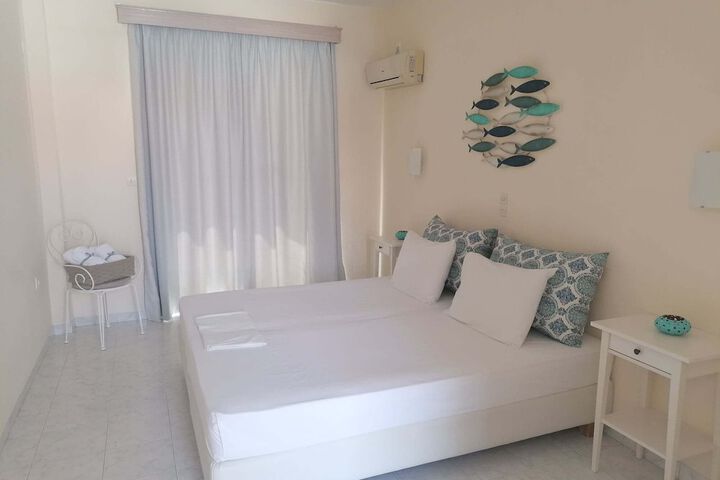 Room 35 of 70