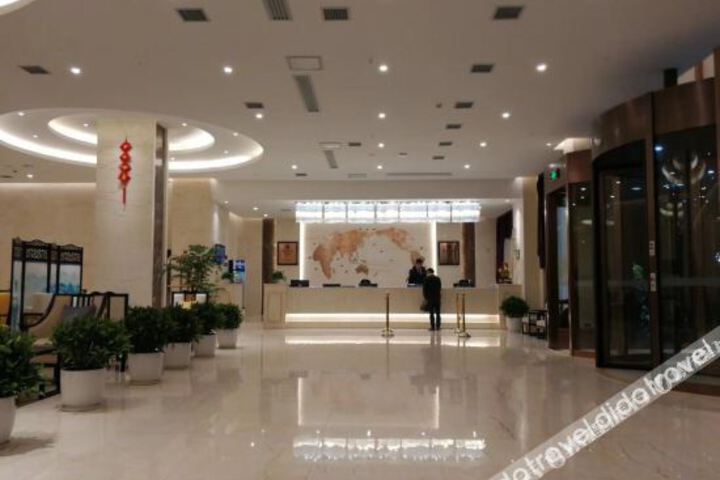 Hotel Interior 10 of 28