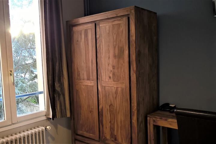 Room 15 of 90