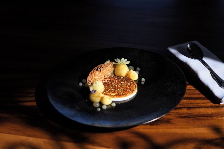 Dining 48 of 57