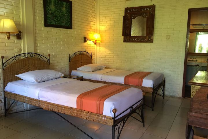 Room 10 of 47