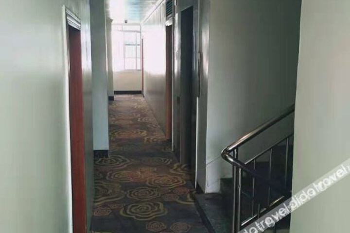 Hotel Interior 5 of 12