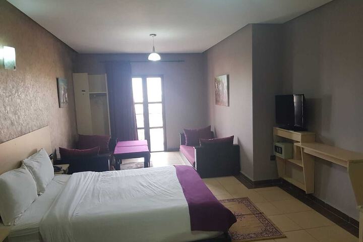 Room 16 of 78