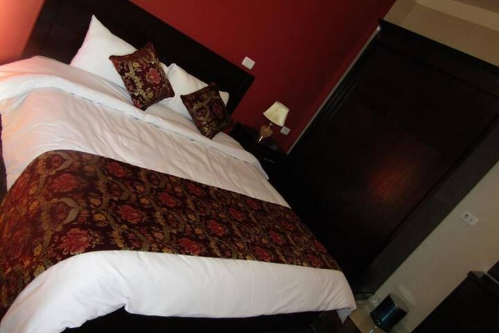 Room 2 of 29