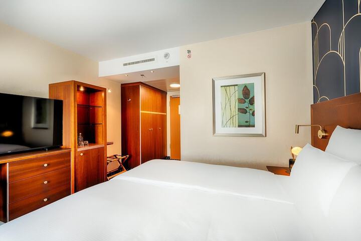 Room 55 of 116
