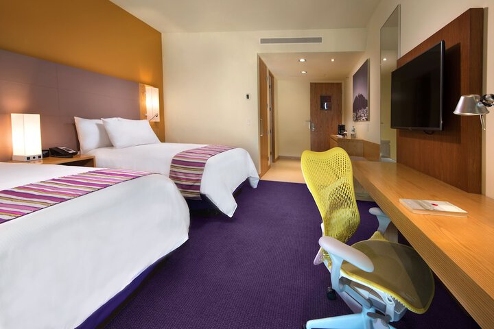 Room 7 of 28