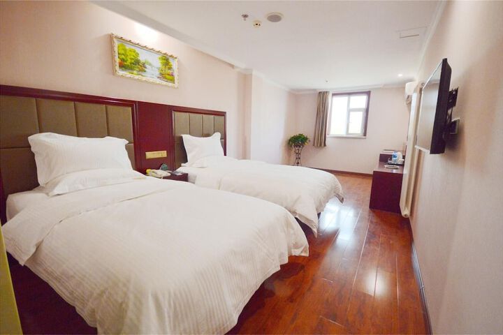 Room 18 of 45