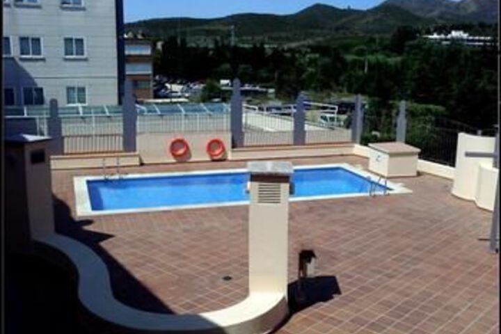 Pool 274 of 309