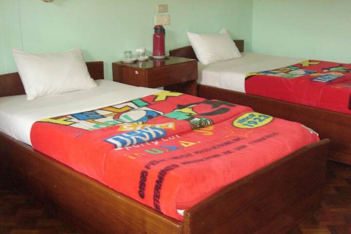 Room 8 of 44