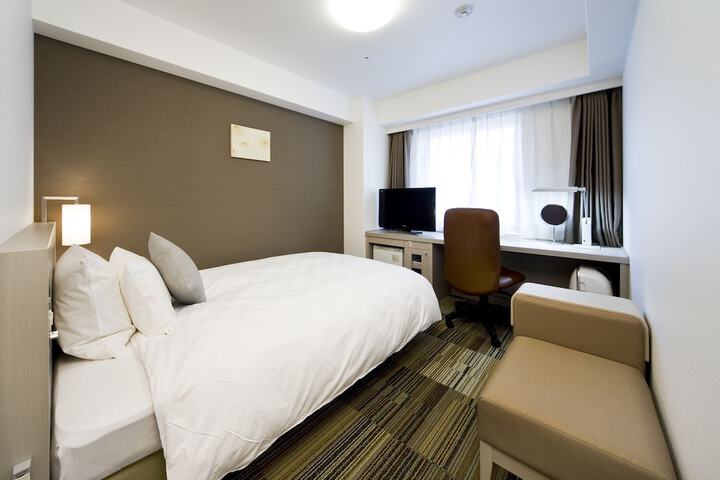 Room 10 of 53