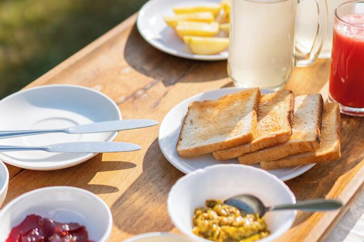 Breakfast/Coffee Service 96 of 122