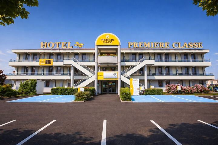 Hotel 23 of 27