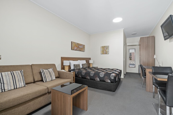 Room 10 of 40
