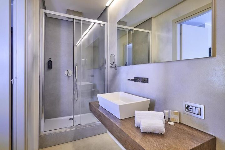 Room 45 of 72
