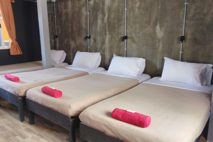 Room 5 of 35