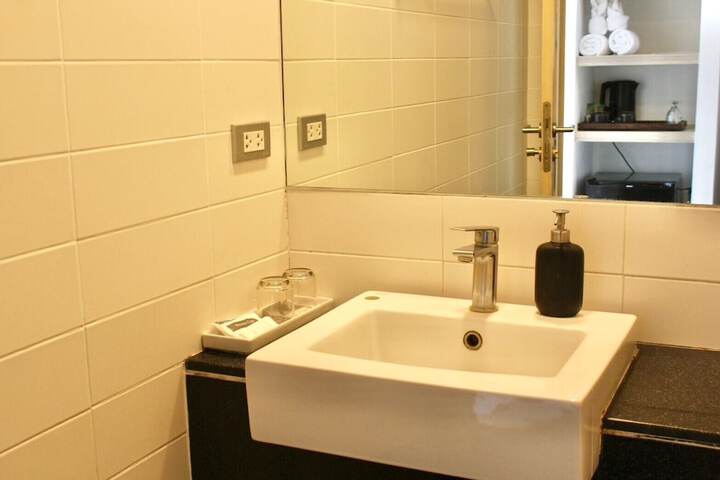 Room 45 of 64