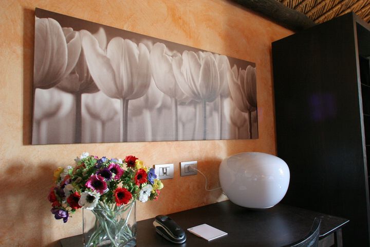 Room 4 of 33