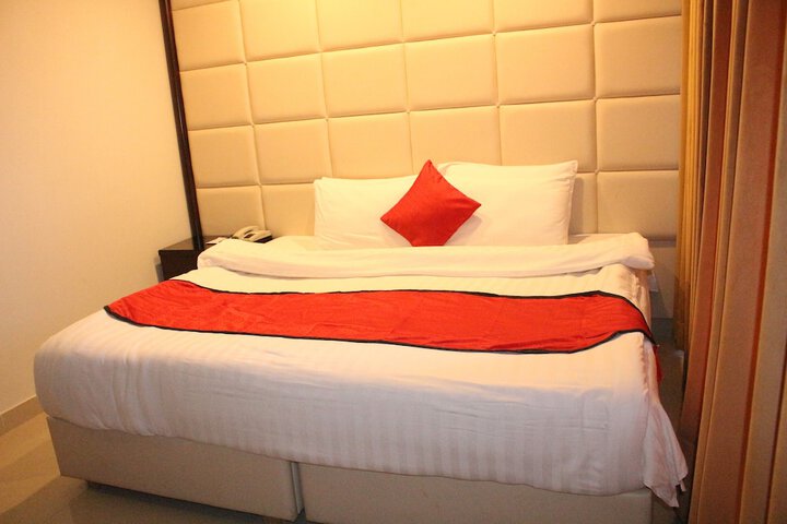 Room 7 of 69