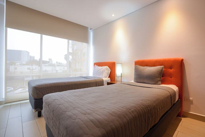 Room 28 of 270
