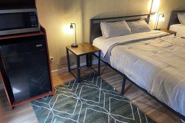 Room 7 of 12
