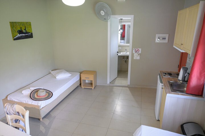 Room 51 of 333