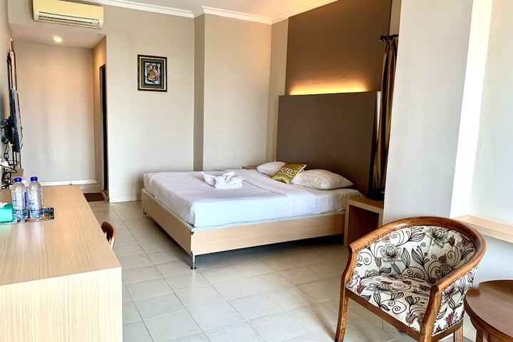 Room 12 of 46