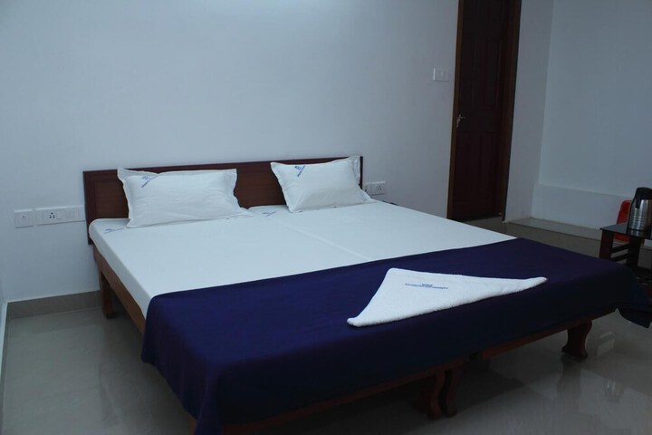 Room 15 of 39