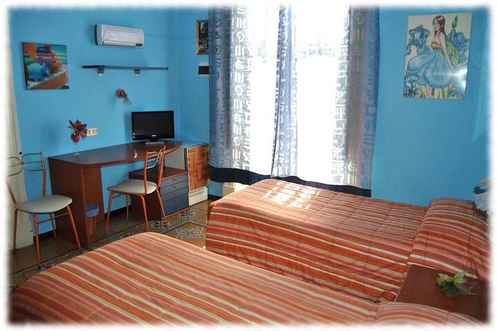 Room 21 of 60