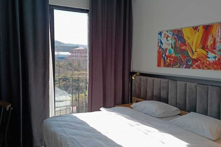 Room 44 of 115