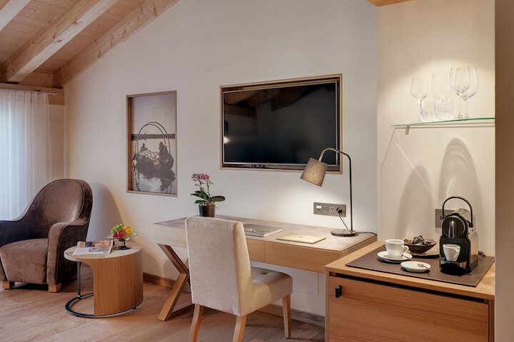 Room 25 of 44