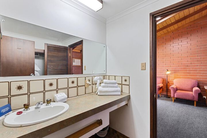 Room 18 of 55