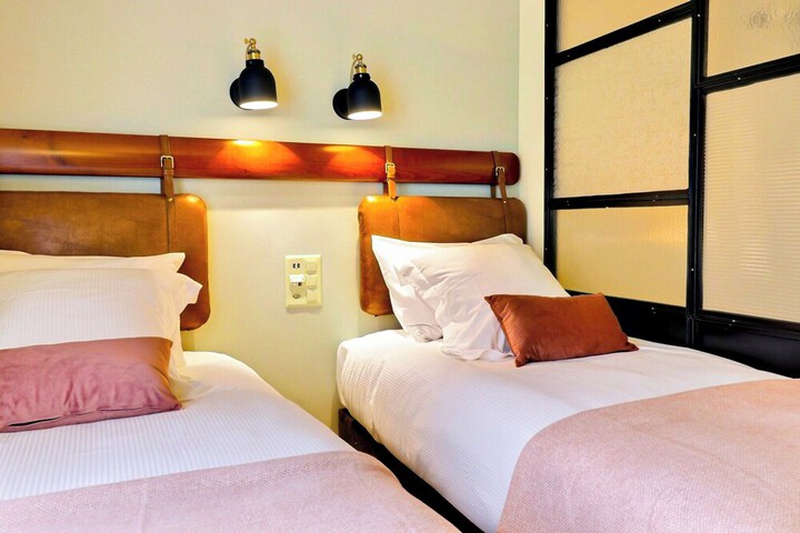Room 14 of 29
