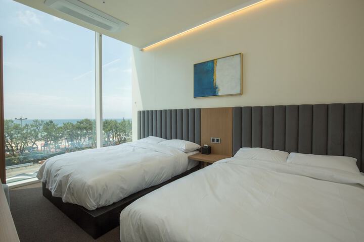Room 115 of 224
