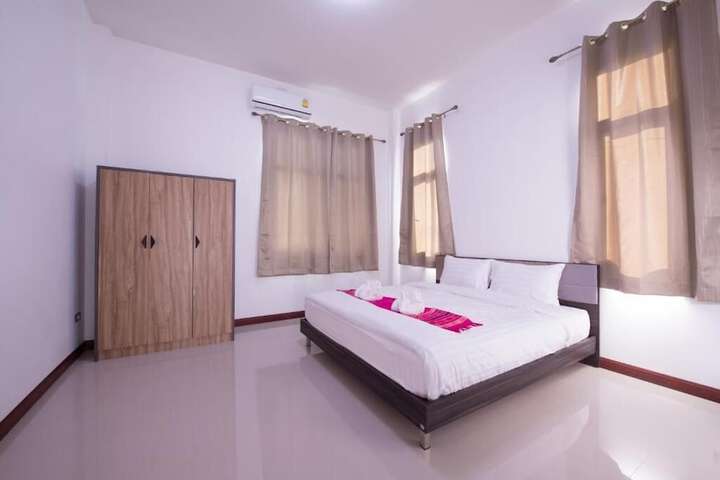 Room 14 of 56