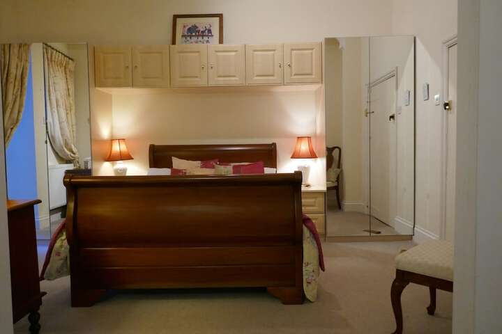 Room 15 of 79