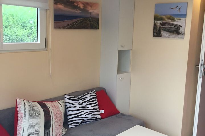 Room 15 of 34