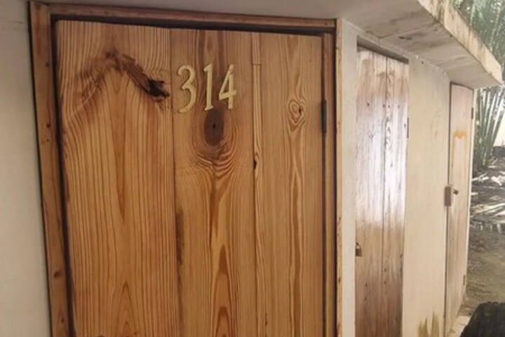 Room 23 of 43