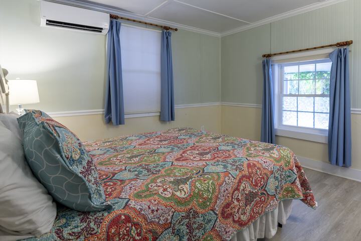 Room 161 of 309
