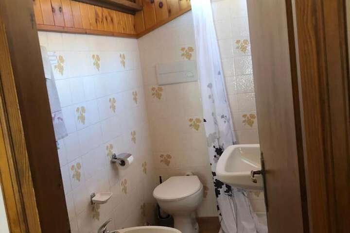 Room 47 of 69