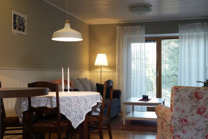 Room 8 of 42