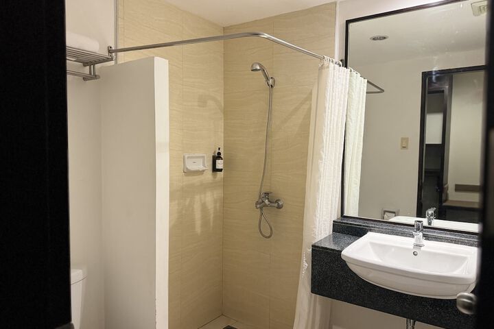 Room 42 of 69
