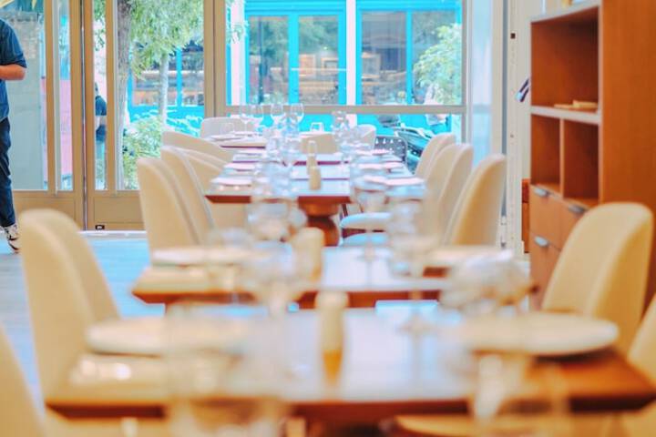 Dining 82 of 109