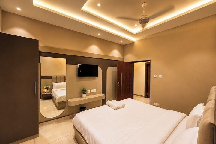 Room 8 of 21