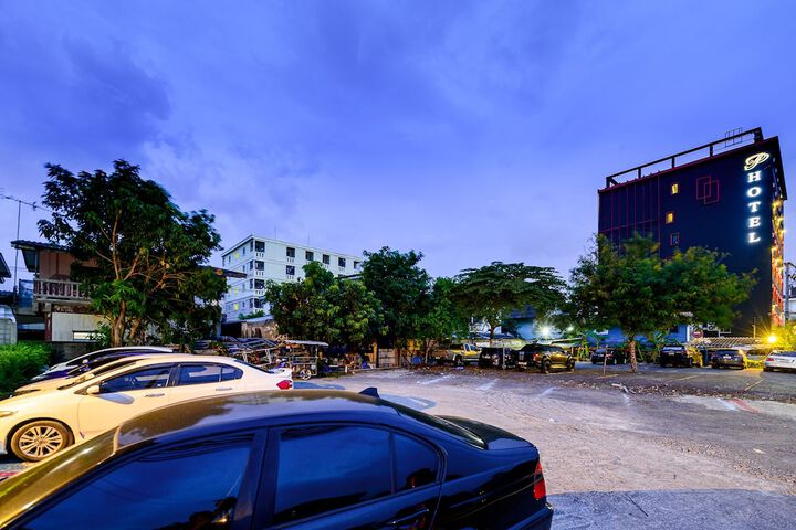 Hotel 157 of 181