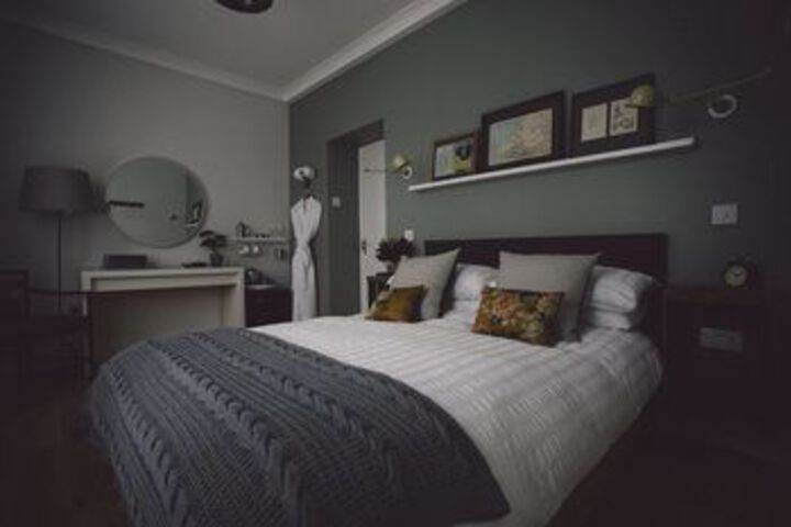 Room 51 of 64