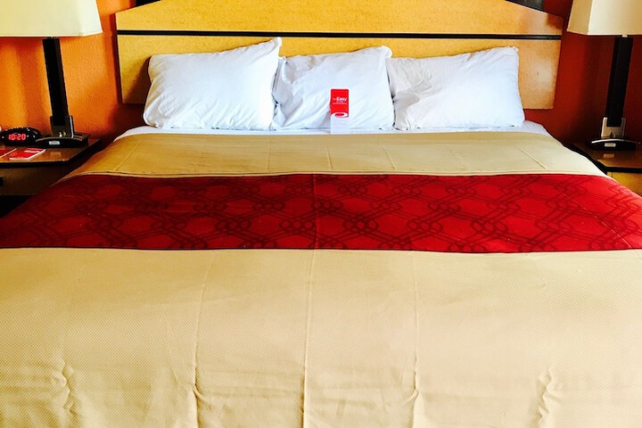 Standard | King Bed (1 of 3)