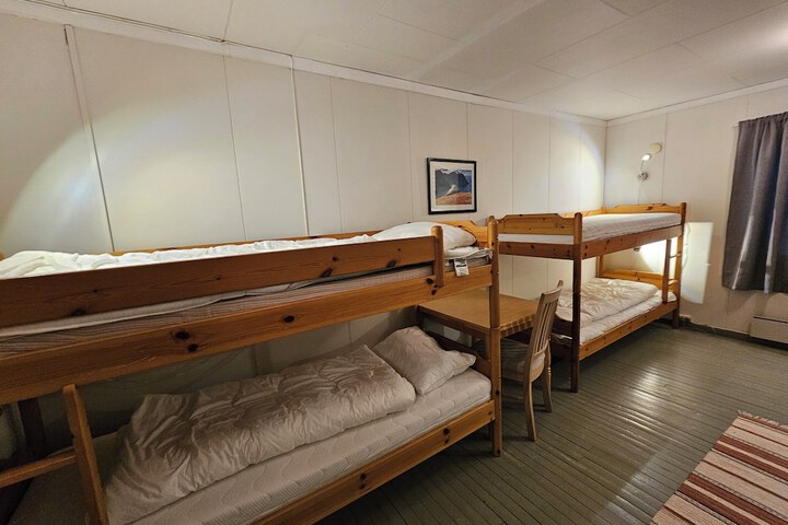 Room 36 of 70