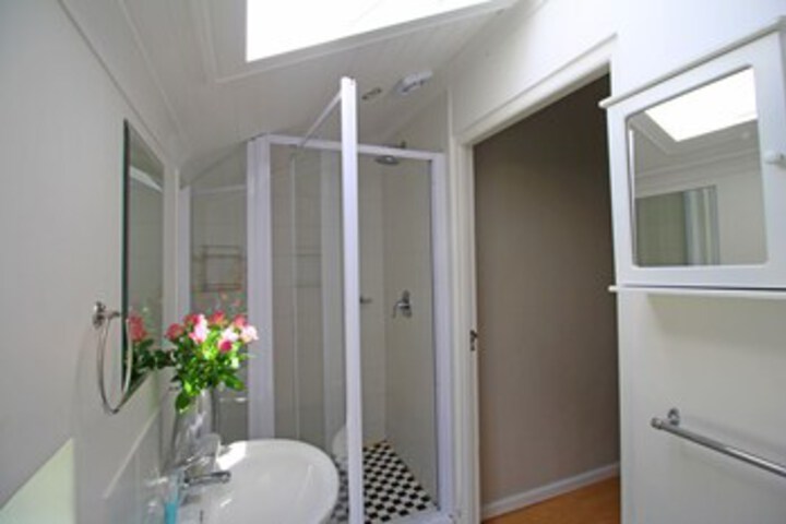 Room 2 of 21
