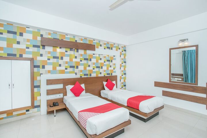 Room 6 of 27