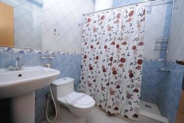Room 2 of 11
